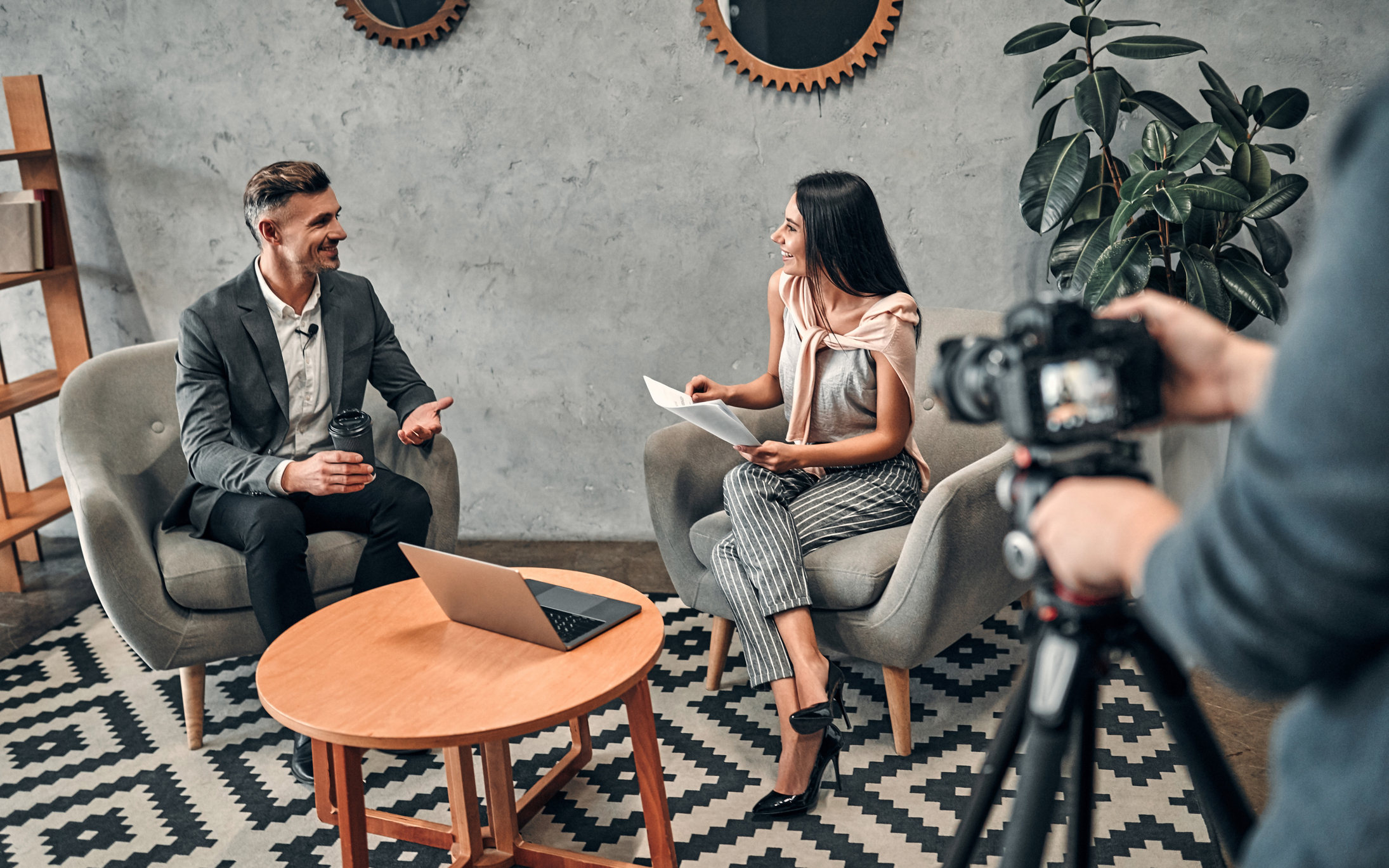 Writer interviewing thought leader